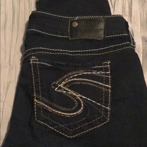 NWOT Suki Mid Skinny Silver Jeans